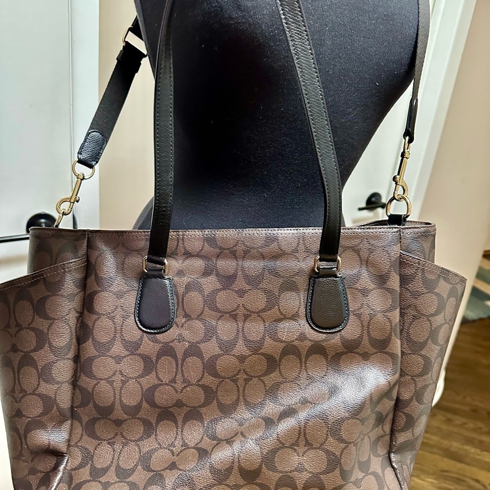 Authentic Coach Large Diaper/Computer Bag - Picture 3 of 9